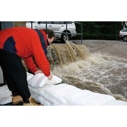 FloodSax bags for protection against flooding, 20 pcs in a box, equivalent to 400kg sandbags, absorption up to 500l of water 2